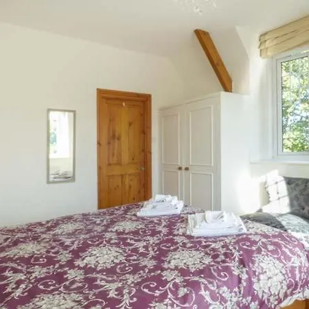 The Old School House Holiday home Launceston
